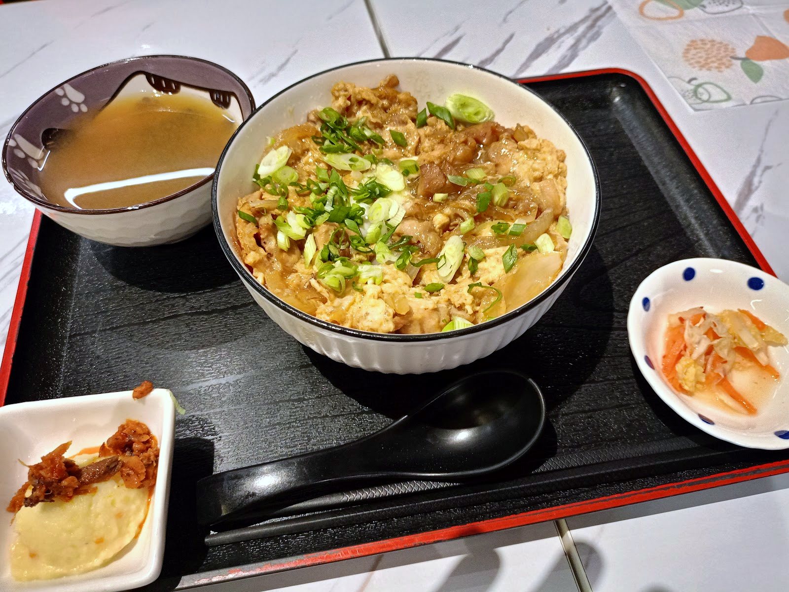 Savory Oyakodon meal set